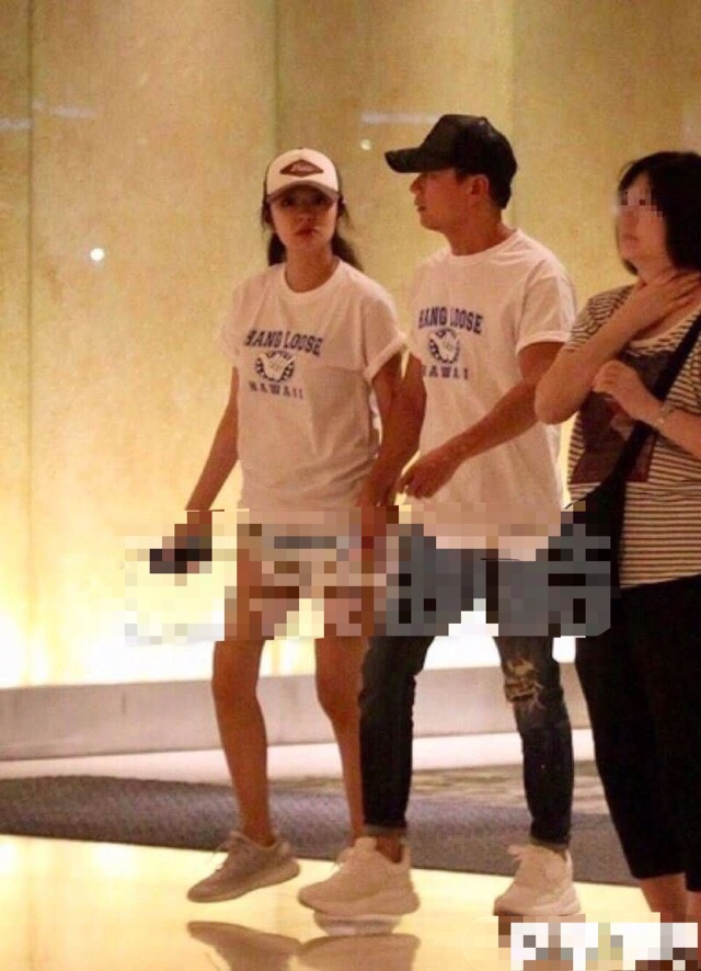 安以轩产后现身牵老公恩爱逛街 住月子房包下一层楼