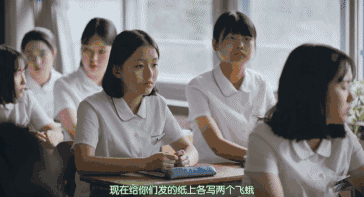 「电影头条官方号」打败《寄生虫》的新人作，它才是真正的年度最佳