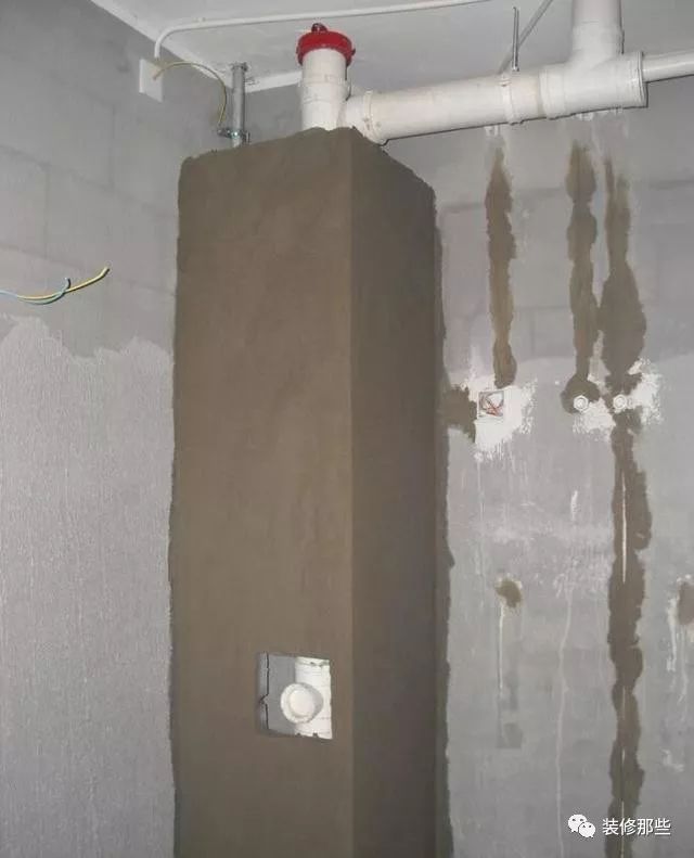 卫生间别再用砖包立管了,太占地方,都这样做,隔音又省