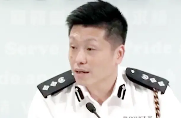 香港记者质问“为何休班警员要用警棍？”香港警方回答的漂亮