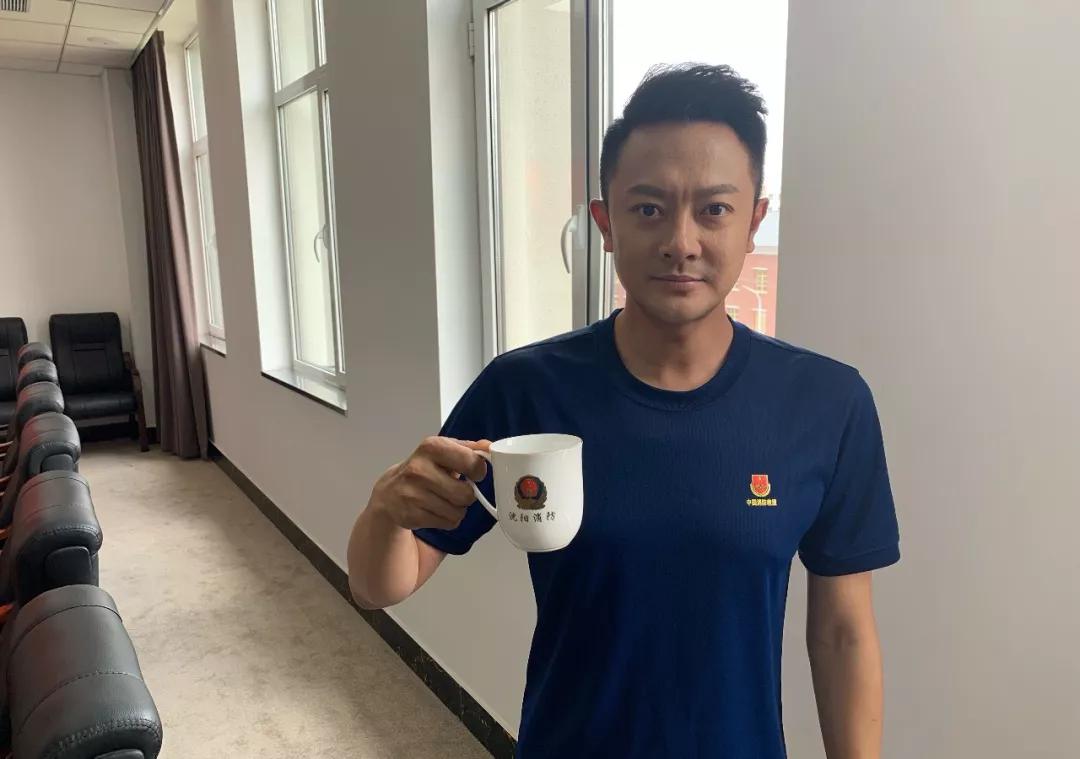 “毁了”印小天的边潇潇：嫁金牌导演春风得意，今怀二胎生活美满