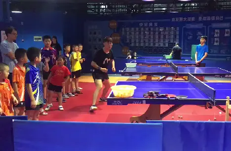 青少年宫乒乓球围棋亲自v围棋乒乓球少儿上海教练动作考级图片
