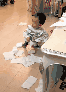 孩子静悄悄,一定在作妖,哈哈哈哈哈哈.