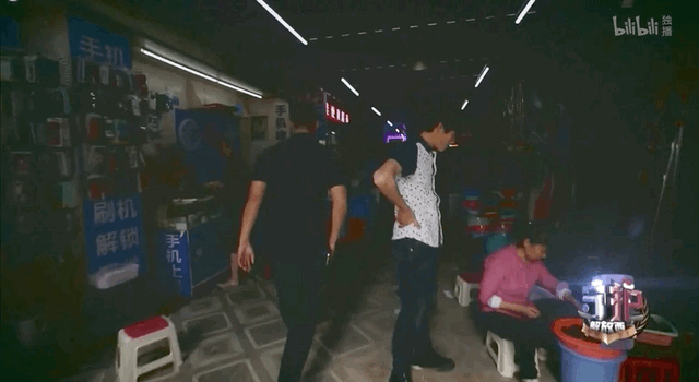 女装大佬,捡尸,一夜情…这部硬核