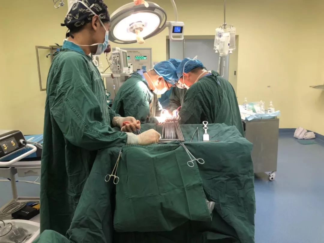 我院开展单孔腹腔镜下阑尾切除术-汉滨区第三人民医院
