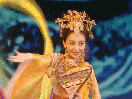 “马路刺客”女司机?偏见还是事实?这个锅女司机可不背