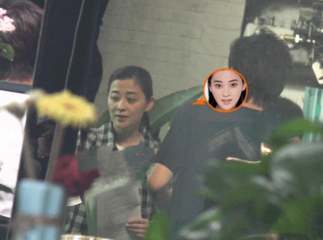 44岁梅婷现身拍戏：老态明显 撞脸60岁倪萍