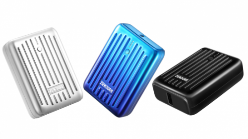 SuperMini充电宝+Passport GO旅行转换插头，神器在手说走就走！