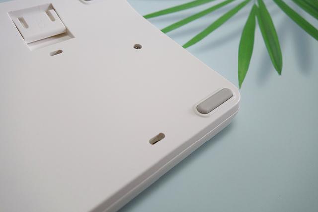 双系统,极简风!米物无线办公键鼠套装体验