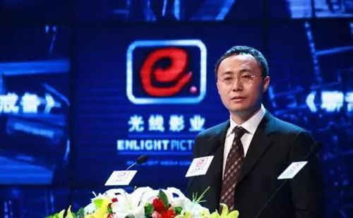 《哪吒》冲40亿背后：54岁老板奔走21年为中国电影“改命”