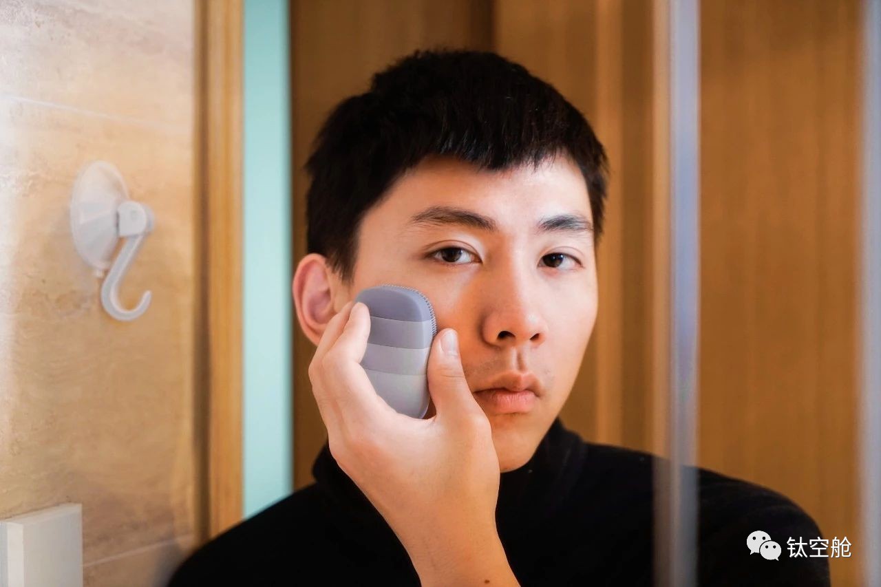 男人的油腻，是从“不要脸”开始的