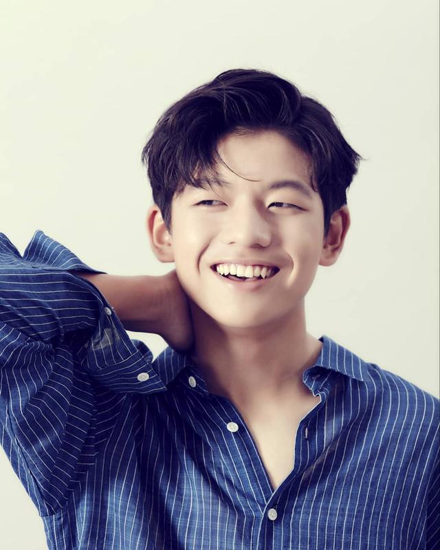 这位“亚洲最可爱的表情包弟弟”长大了!已是16岁美少年重返荧屏