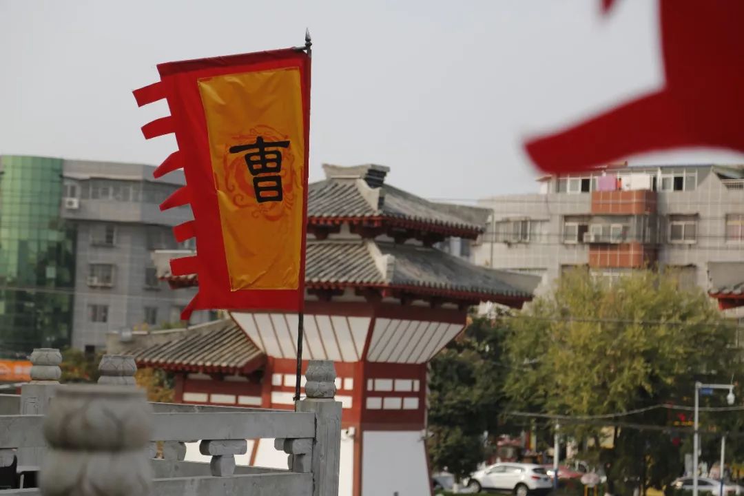 献帝册封曹操为魏公:你有11个功劳,伊尹周公没什么了不起的