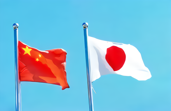 英媒:中国经济和军事实力迅速崛起 中日关系未