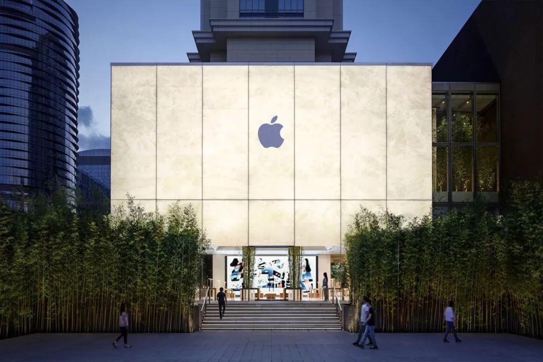 日本最大苹果旗舰店揭幕,全新外观设计是亮点