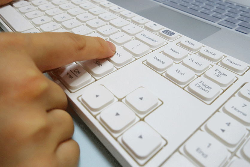 双系统,极简风!米物无线办公键鼠套装体验