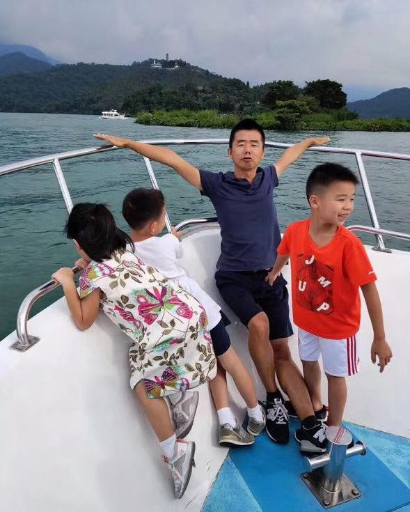 魅族是家族企业，黄章深夜回应：这是低级黑，不要装作不见就造谣