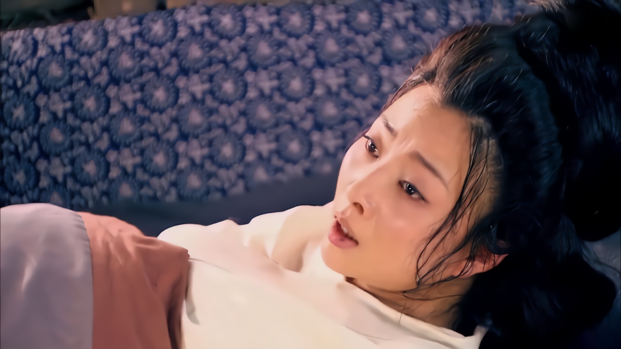 古装剧:武则天难产昏迷,姐姐却要保小,瞬间惊醒