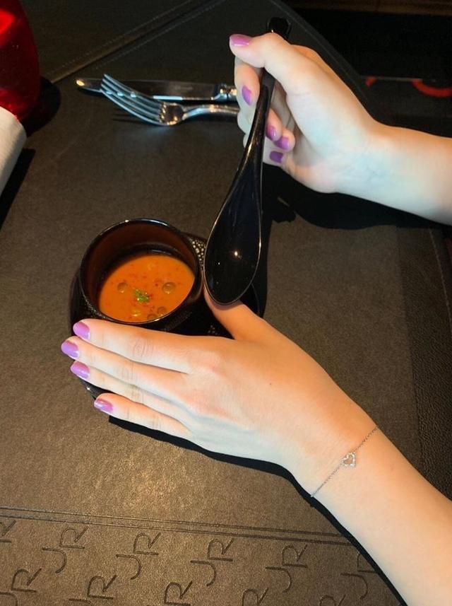 福原爱与江宏杰过二人世界，庆祝结婚三周年甜蜜撒狗粮