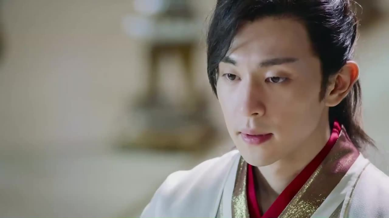 天后要求旭凤娶穗禾,谁知旭凤狠心拒绝,对帝位