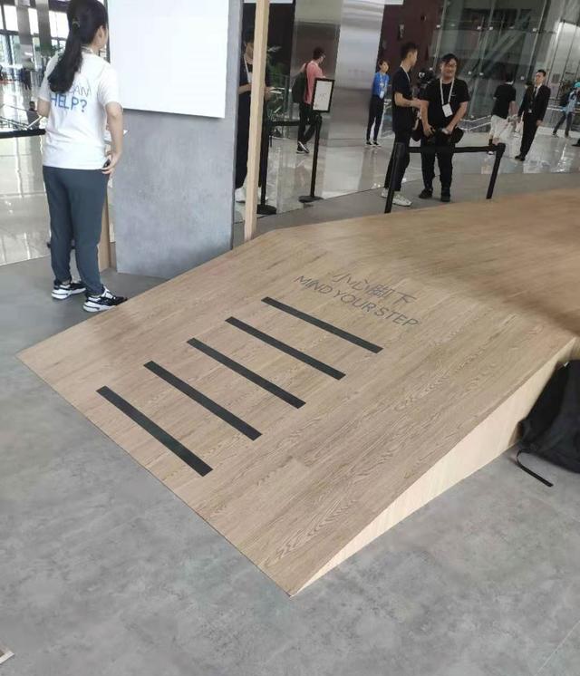 「差评」谷歌来中国开的这场大会，到底帮了我们点啥忙？