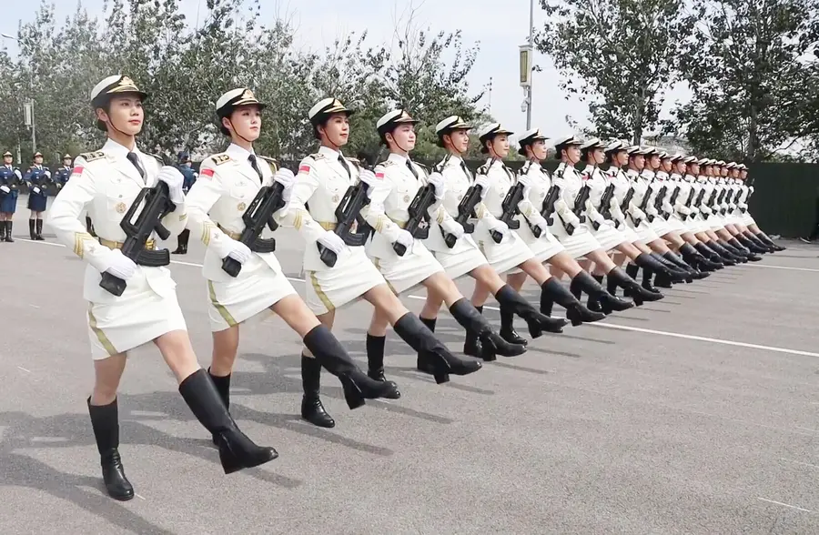 走进国庆阅兵集训点 感受解放军受阅官兵荣誉