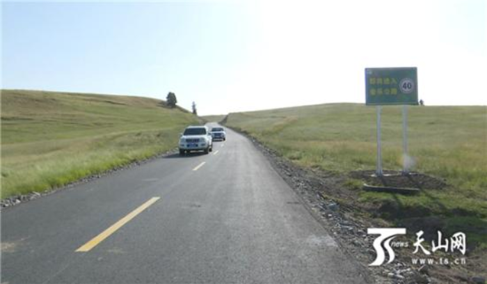 音乐公路位于木垒哈萨克自治县马圈湾风景区,是该县伴山旅游公路的一