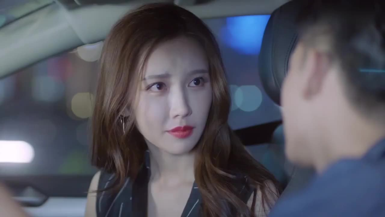 你是我的答案:美女太漂亮,有着魔鬼身材,天使脸