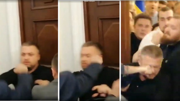 一片混乱！乌克兰议员开会时大打出手 一人因脑震荡入院