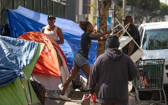 美国最高法院：不能剥夺无家可归者睡大街的权利