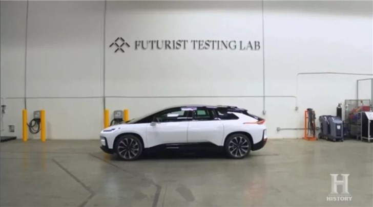 法拉第未来FF 91现身洛杉矶，老外拍照围观