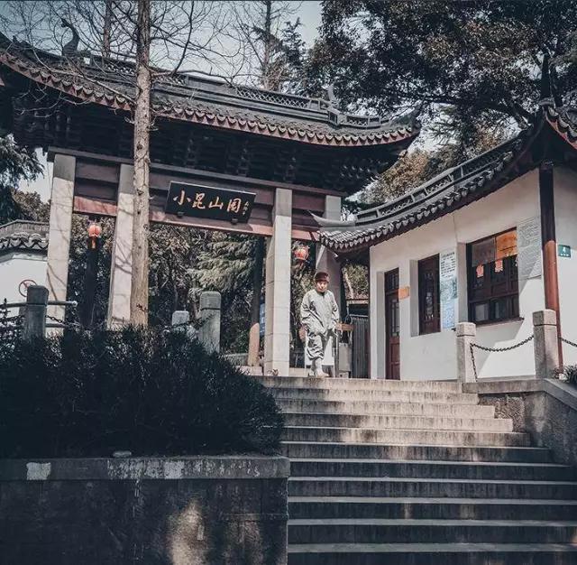 度过属于自家人的清净时光 在小昆山北峰 还藏着一座寺院——九峰禅寺
