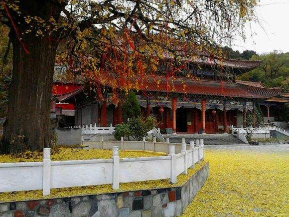 河南信阳中原五大寺之一贤隐寺