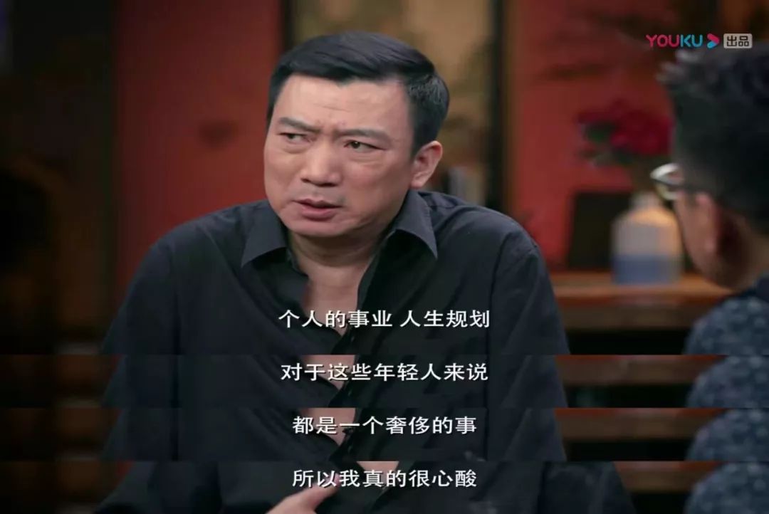 【FS高端交友】papi酱怀孕敢裸辞：你看到了洒脱，我只觉得残酷