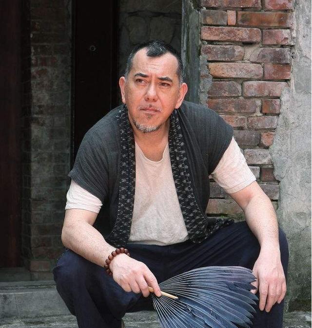 非常遗憾今后再无黄秋生,改为英文名,回归英国认祖归宗