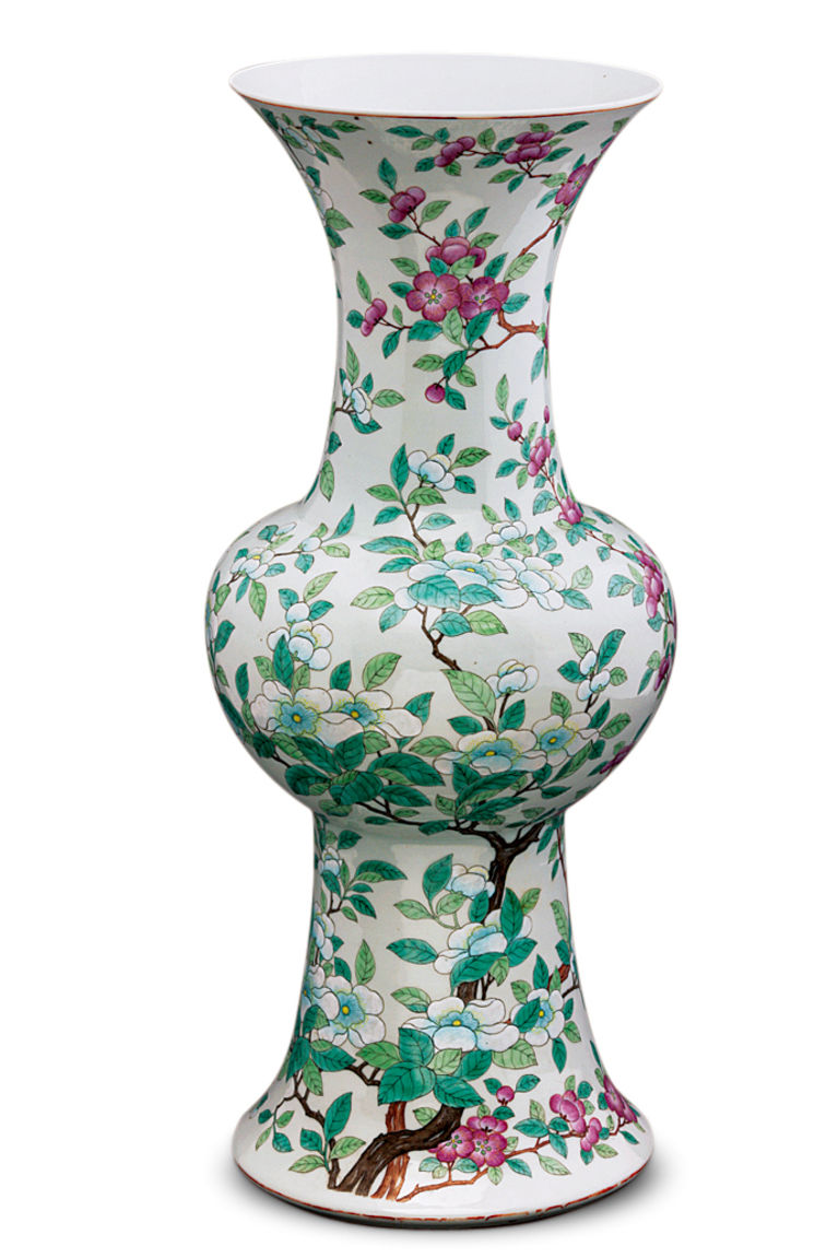 清同治 永庆长春粉彩海棠尊