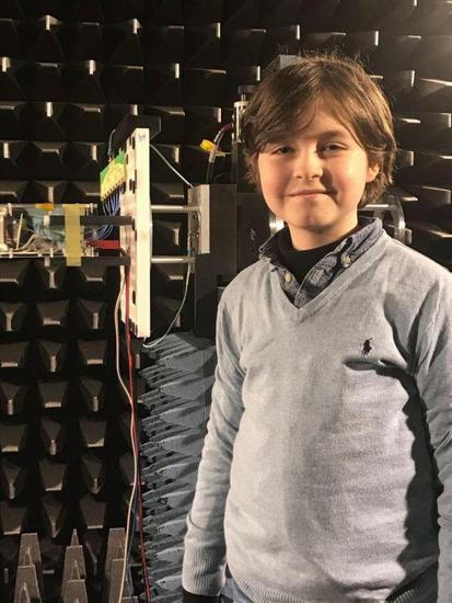 比利时11岁「神童」西蒙斯仅花1年大学毕业  立志研发人工器官