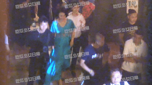 【新氧App】马思纯最新路透照惊爆，被大17岁的俞飞鸿吊打出屏幕