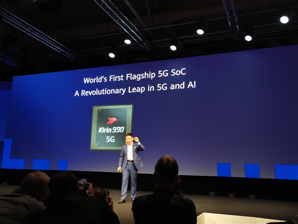 这就是麒麟990真身：7nm+ EUV工艺融合103亿晶体管
