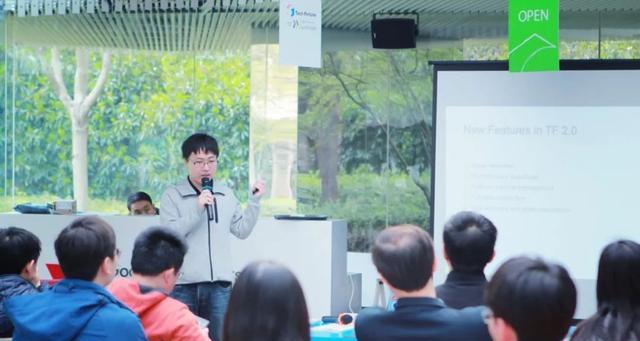 「差评」谷歌来中国开的这场大会，到底帮了我们点啥忙？