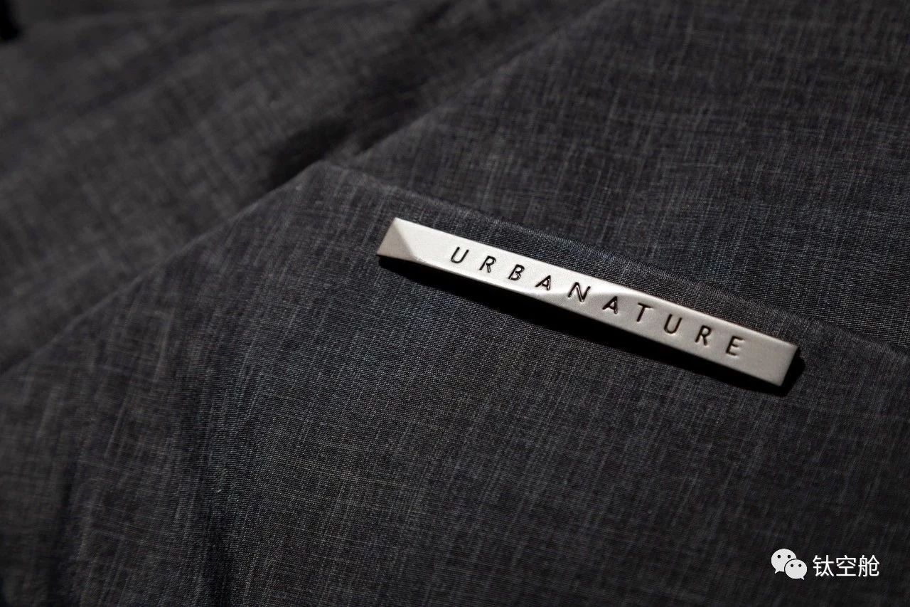 【钛媒体】型男潮酷“枪包”，掏钱像掏枪一样帅