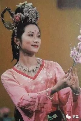 「更美扒扒扒」最美“花仙子”出镜10秒让人记33年，她是让唐僧唯一动情的女人