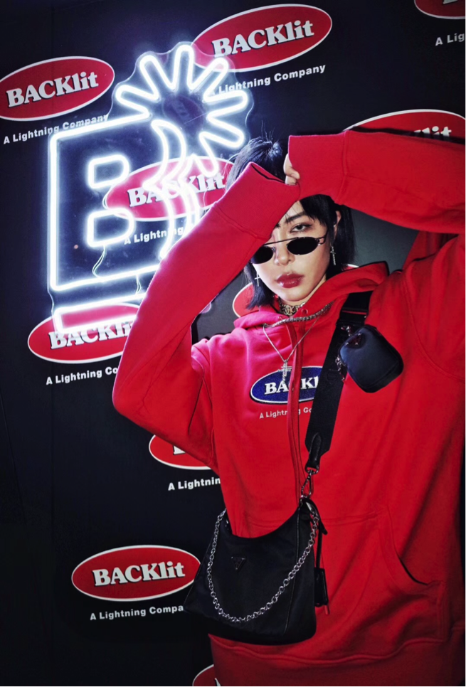 独立设计师品牌Backlit亮相上海，首季成衣Pop-up Store惊艳发布