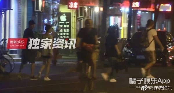 我还以为他俩好事将近…没想到这就分手了？