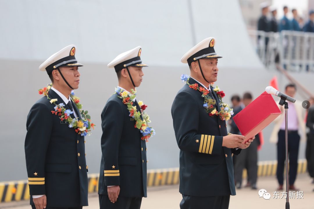 中国海军舰艇时隔10年再次访日,抵达横须贺港的太原舰