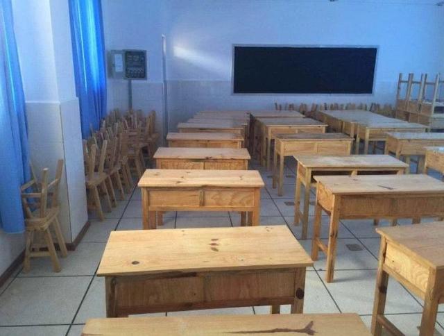 见证40年 | 课桌椅变形记