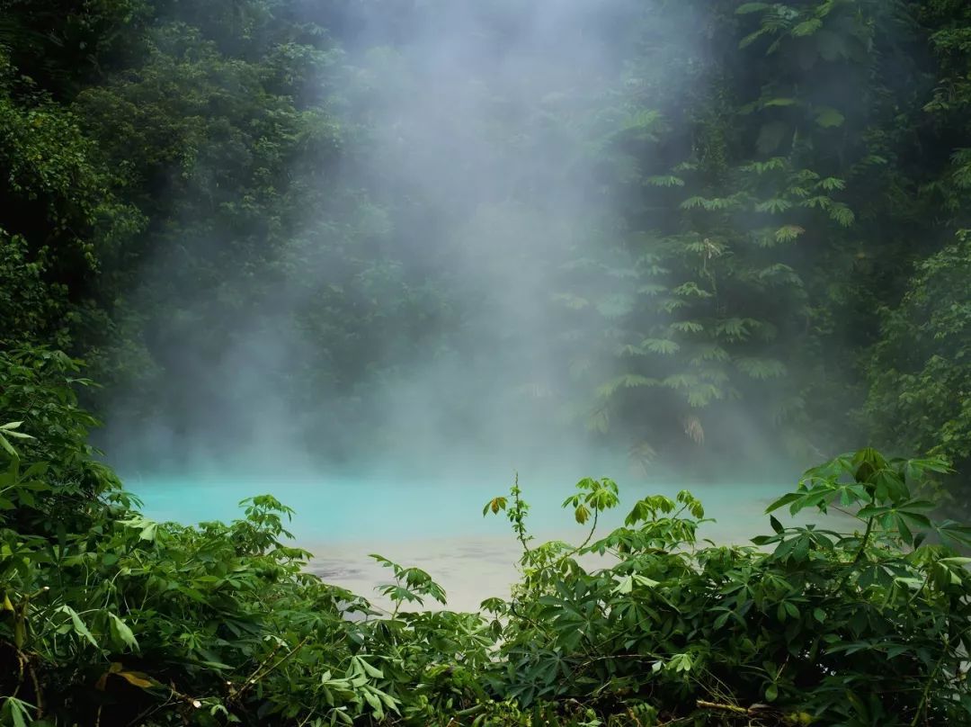 泡温泉,我有100种姿势