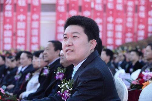 [AI财经社]2019造“负”系列之云南首富：赌石大赚70亿，今名下已无财产成老赖