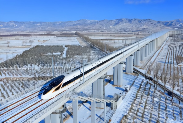 京张高铁12月30日开通运营 单程耗时从3小时缩至56分钟