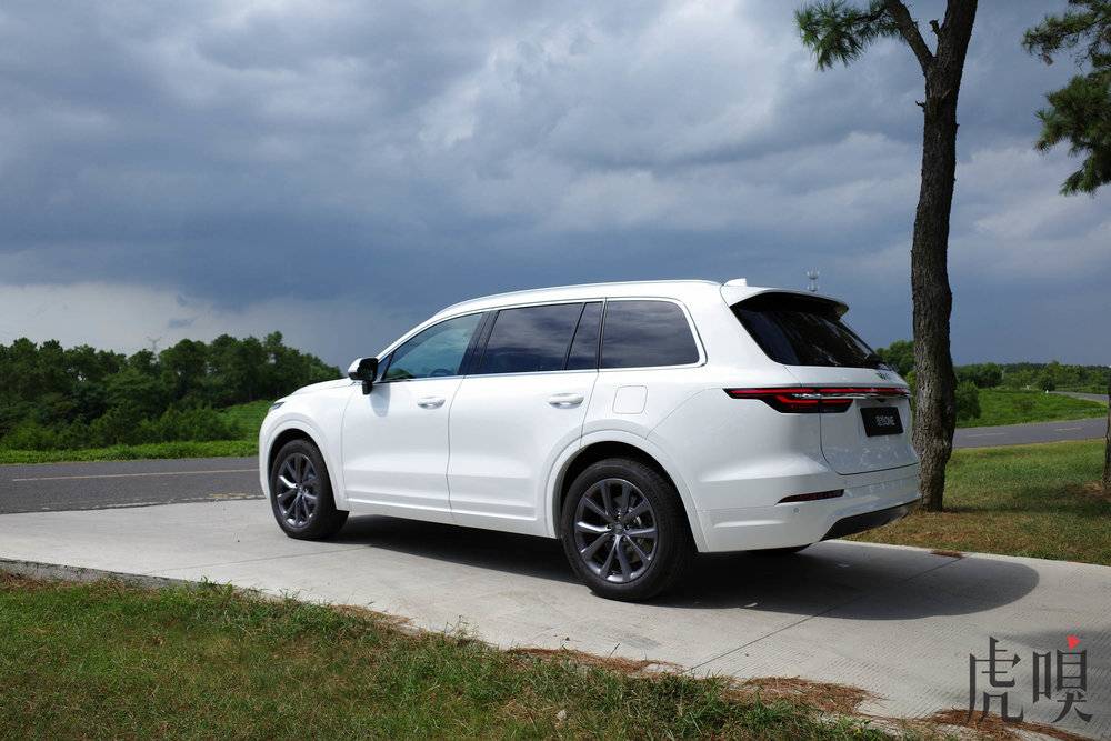 [虎嗅APP]电动理想，烧油有理